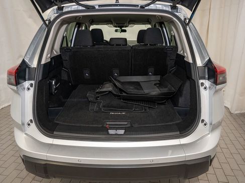 Certified 2025 Nissan Rogue S image 6