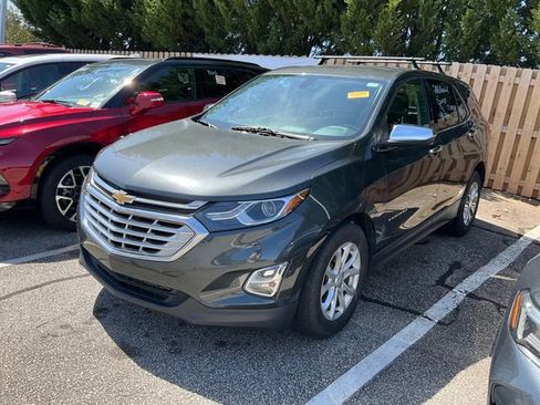 Used 2018 Chevrolet Equinox LT image 3