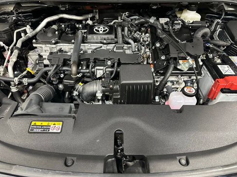 Used 2025 Toyota Corolla LE image 64