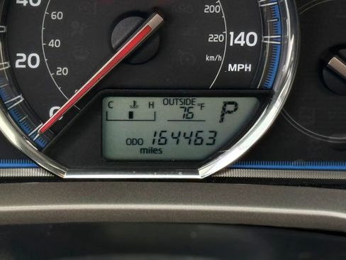 Used 2013 Toyota RAV4 Limited AWD/4WD image 41