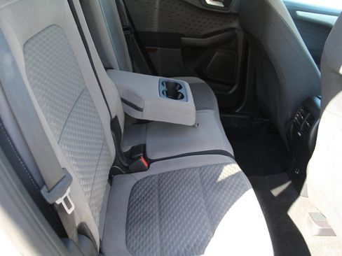 Used 2020 Ford Escape SE image 14