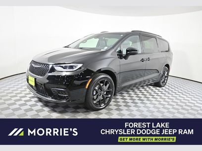 Used 2025 Chrysler Pacifica Limited w/ Trailer Tow Group