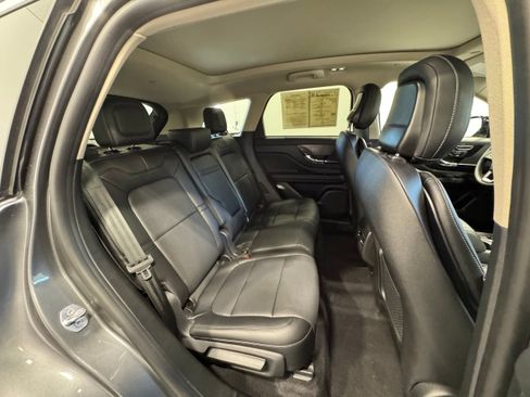 Used 2025 Lincoln Corsair Reserve w/ Equipment Group 202A AWD/4WD image 34