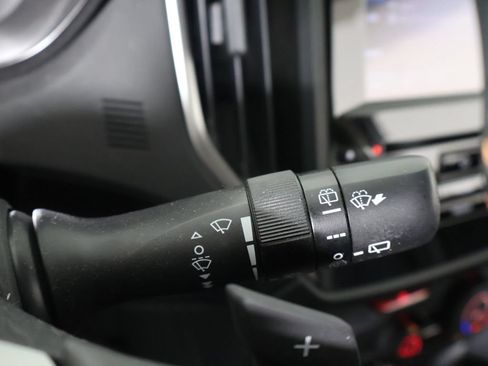 Used 2019 Subaru Crosstrek 2.0i Premium AWD/4WD image 36