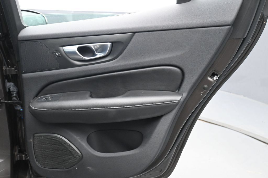 Used 2024 Volvo S60 B5 Plus AWD/4WD image 23
