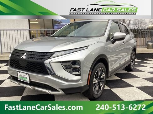 Used 2024 Mitsubishi Eclipse Cross SE image 1