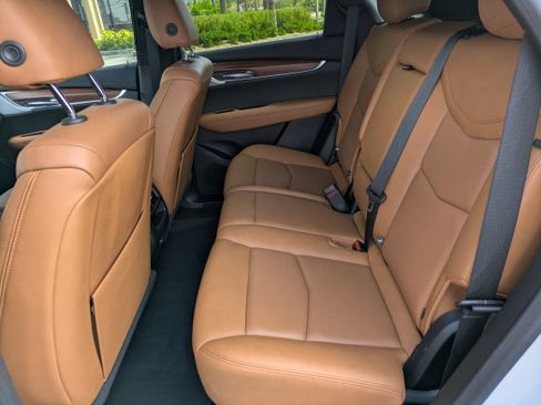 Certified 2023 Cadillac XT5 Premium Luxury w/ LPO, Floor Liner Package AWD/4WD image 13