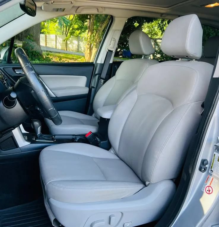 Used 2016 Subaru Forester 2.5i Touring w/ Eyesight & Navigation System AWD/4WD image 10
