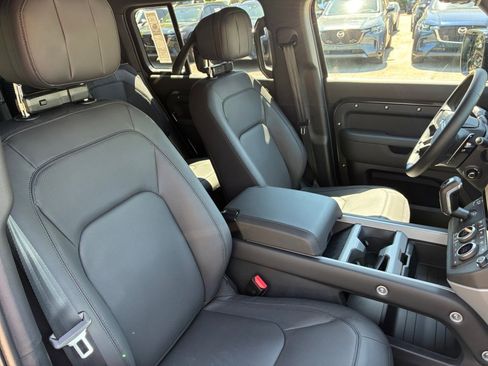 New 2026 Land Rover Defender 130 V8 AWD/4WD image 28