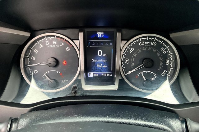 Used 2018 Toyota Tacoma Limited AWD/4WD image 14