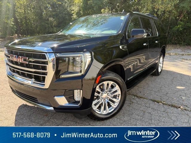 Used 2023 GMC Yukon XL SLT w/ SLT Premium Package AWD/4WD image 1