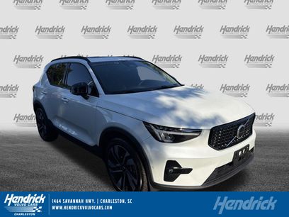 Used 2024 Volvo XC40 B5 Plus w/ Protection Package Premier