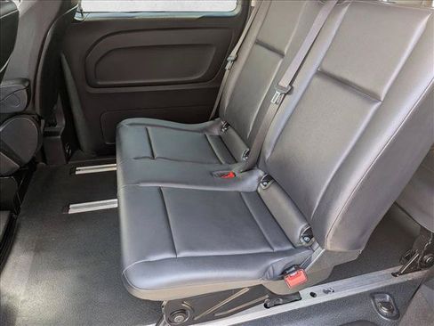 Used 2018 Mercedes-Benz Metris Passenger image 16