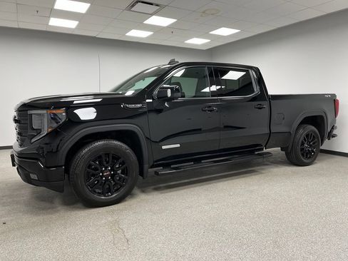 Used 2024 GMC Sierra 1500 Elevation w/ Elevation Premium Package AWD/4WD image 6