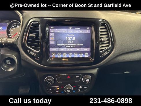 Used 2020 Jeep Compass Limited AWD/4WD image 19