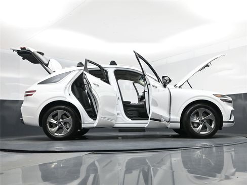 New 2026 Genesis GV70 2.5T Select image 21