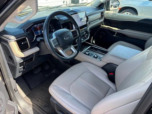 Used 2024 Ford Expedition Limited AWD/4WD image 9