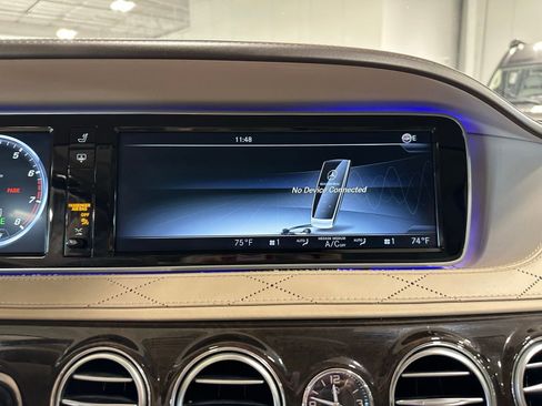 Used 2017 Mercedes-Benz S 550 Sedan image 29