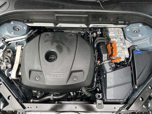 Used 2023 Volvo XC60 T8 Plus image 63