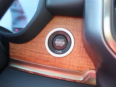 Used 2023 RAM 2500 Limited image 21