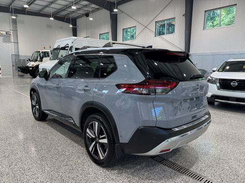 Used 2023 Nissan Rogue Platinum AWD/4WD image 7