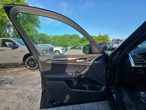 Used 2024 BMW X3 xDrive30i AWD/4WD image 19