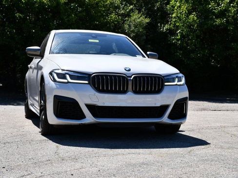 Used 2023 BMW M550i xDrive AWD/4WD image 2