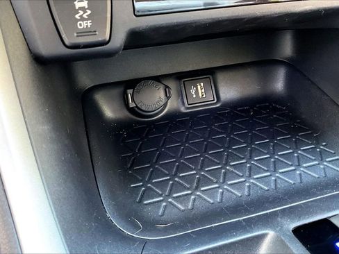 Used 2025 Toyota RAV4 XLE w/ Convenience Package AWD/4WD image 26