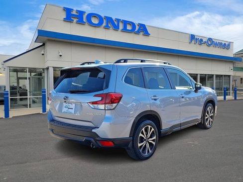 Used 2022 Subaru Forester Limited image 4