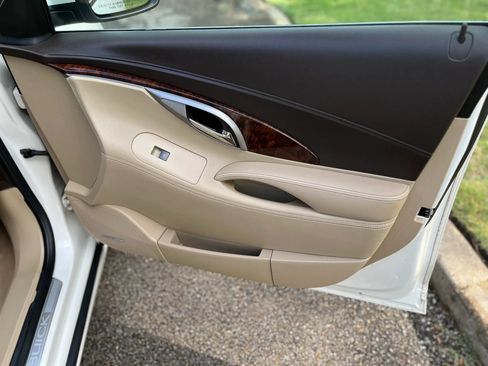 Used 2010 Buick LaCrosse CXS w/ Touring Package FWD image 25