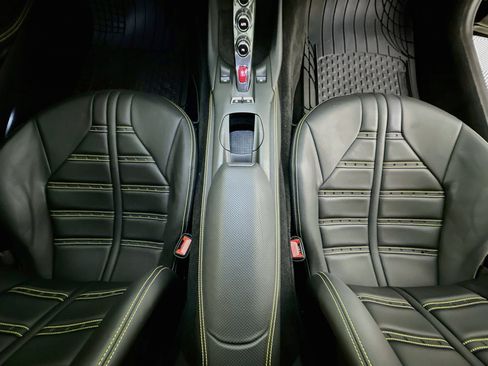 Used 2023 Ferrari 812 GTS RWD image 22