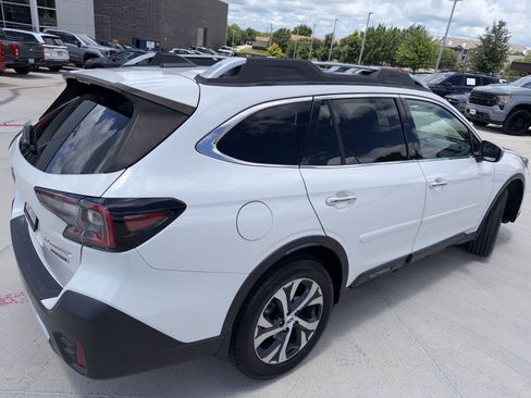 Used 2021 Subaru Outback Touring AWD/4WD image 5