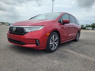 Used 2024 Honda Odyssey Touring video 2
