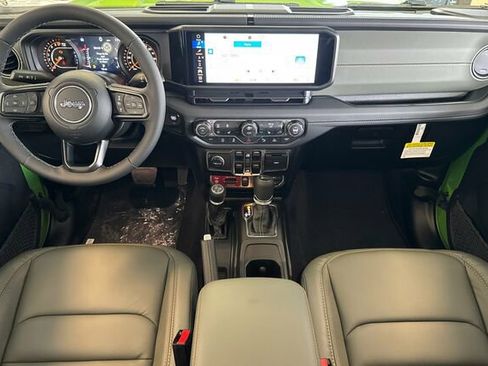 New 2026 Jeep Gladiator Mojave image 9
