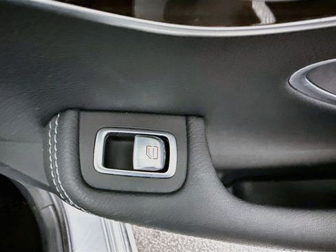Used 2018 Mercedes-Benz C 300 Sedan w/ Premium Package image 31