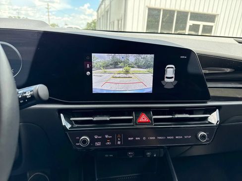 Used 2023 Kia Niro Wind w/ Wind Preserve Package FWD image 23
