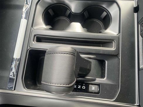 New 2025 Ford F150 Lariat w/ Equipment Group 501A Mid image 17