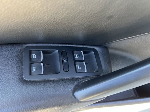 Used 2013 Volkswagen Passat 2.5 SE FWD image 15