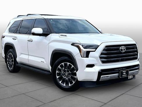 Used 2026 Toyota Sequoia Limited AWD/4WD image 3