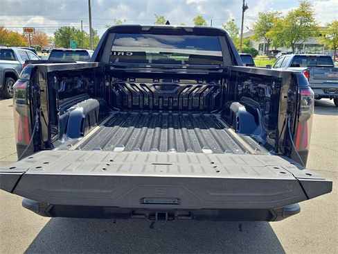 New 2026 GMC Sierra EV Elevation w/ LPO, Elevation Dark Package image 25