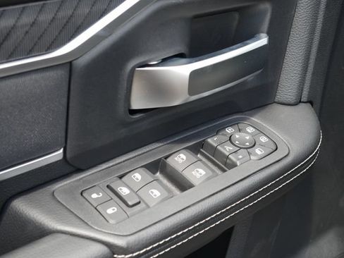 New 2026 RAM 2500 Big Horn w/ Night Edition AWD/4WD image 13