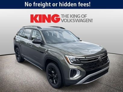 New 2025 Volkswagen Atlas Peak Edition SE