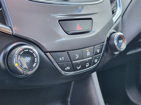 Used 2019 Chevrolet Cruze LS image 20