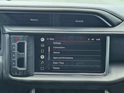 Used 2022 GMC Yukon Denali AWD/4WD image 19