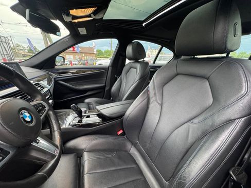 Used 2020 BMW 530i xDrive w/ M Sport Package AWD/4WD image 22