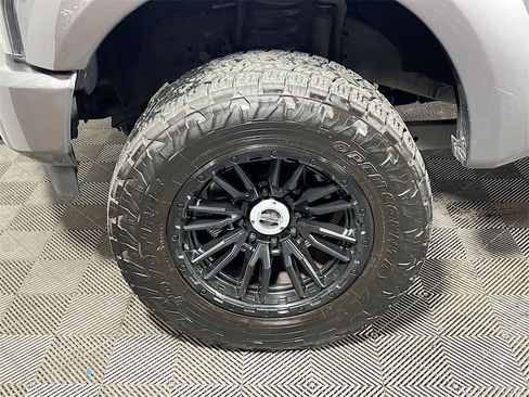 Used 2021 Ford F250 Lariat image 27