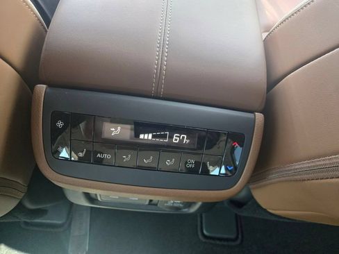 New 2026 Nissan Pathfinder Platinum FWD image 26
