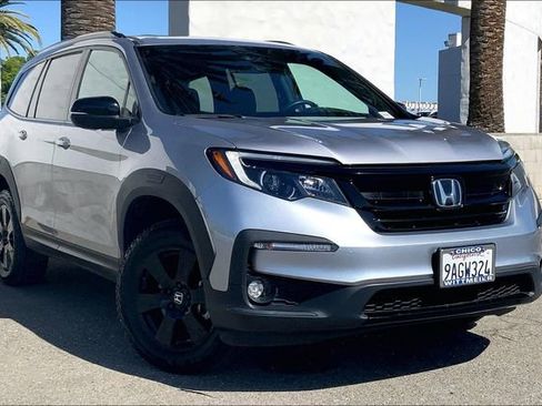 Used 2022 Honda Pilot TrailSport image 2