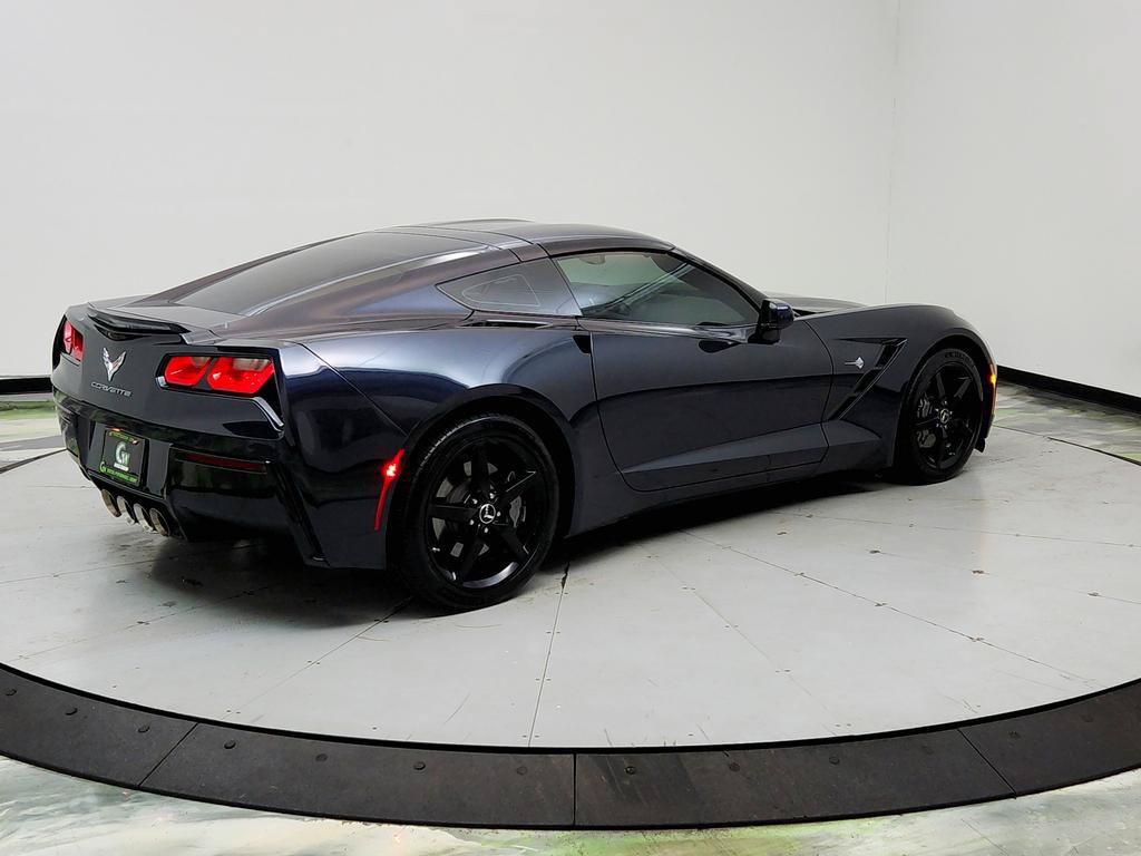 Used 2015 Chevrolet Corvette Stingray Coupe RWD image 5