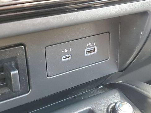 Used 2024 Nissan Titan PRO-4X w/ Pro-4x Convenience Package AWD/4WD image 25